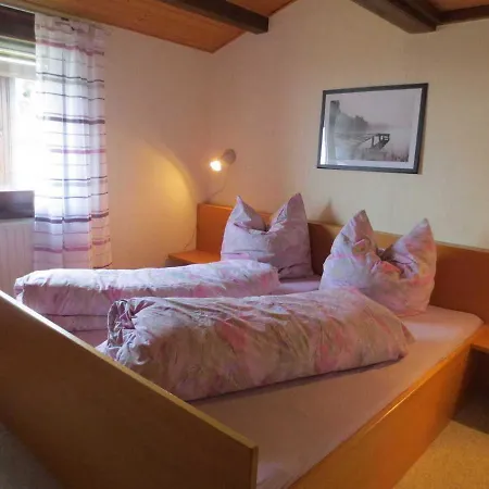Apartman Oefingen 10 *